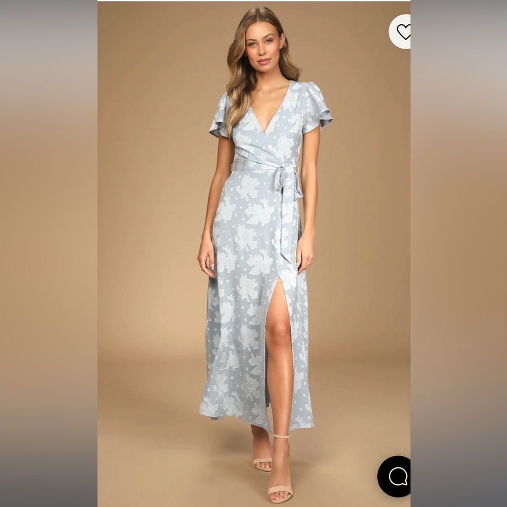 New with tags- Lulus Light Blue Jacquard Short Sleeve Maxi Dress- small